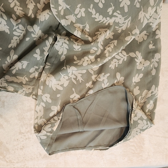 1.State Jumpsuit Women's Tie Shoulder Smocked Bodice Size Small Sage Gre… - Picture 6 of 16